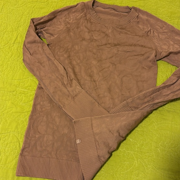 Lululemon Rest Less Pullover - Picture 2 of 4